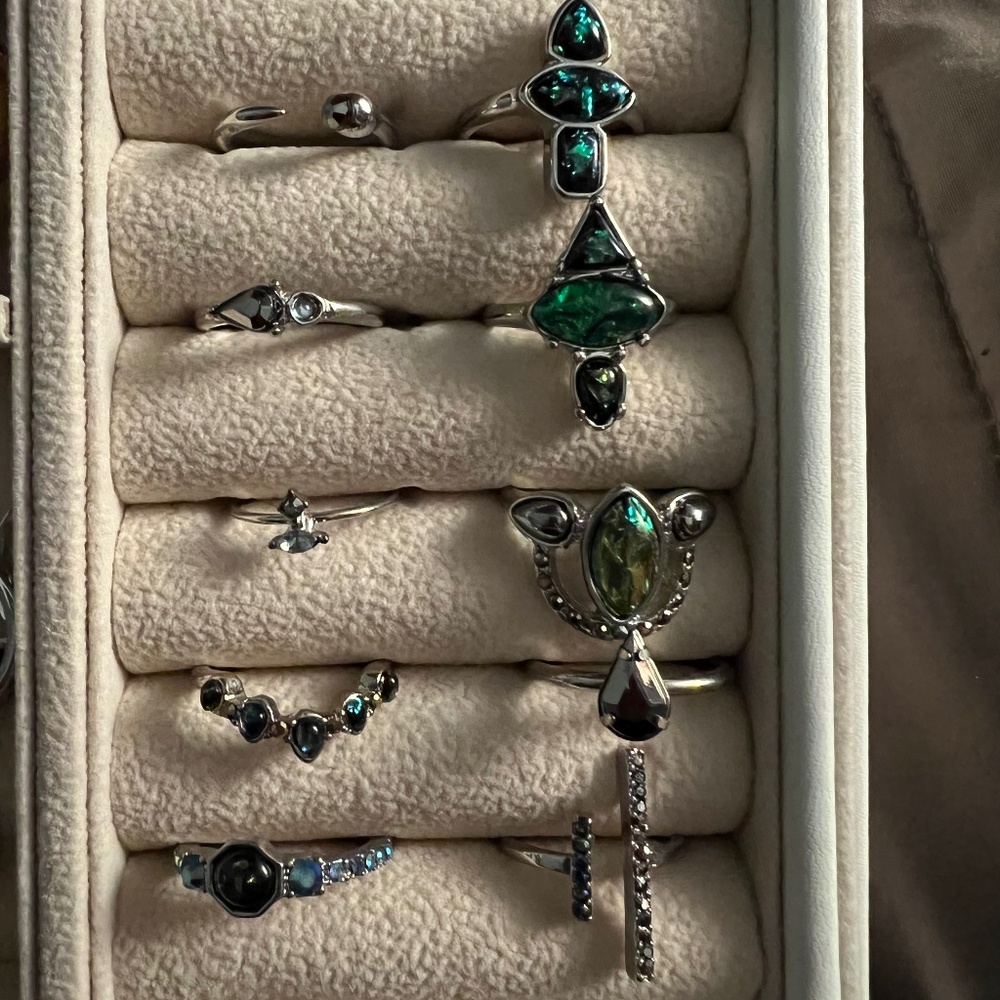 Free people rings set